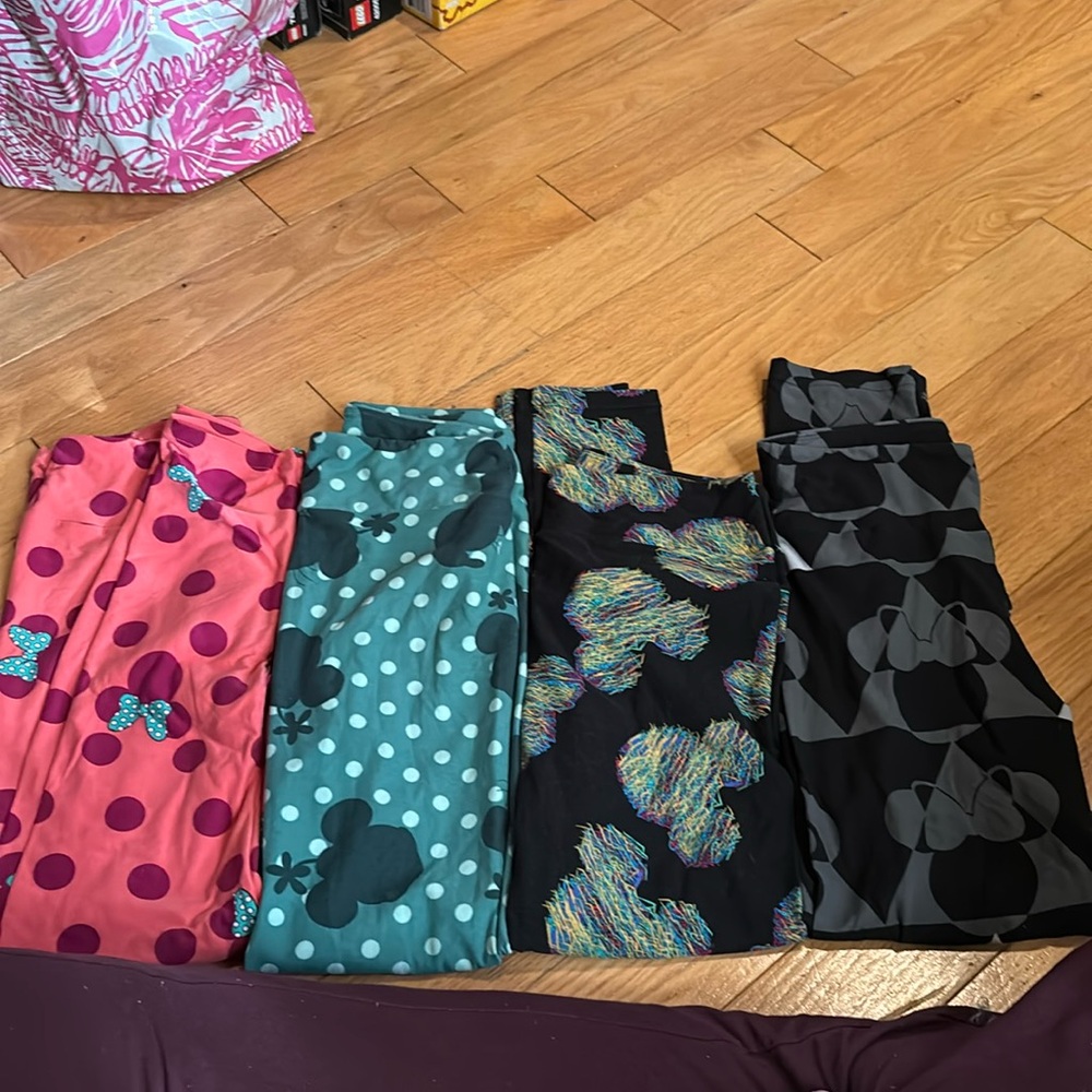 4 pairs lularoe disney leggings OS